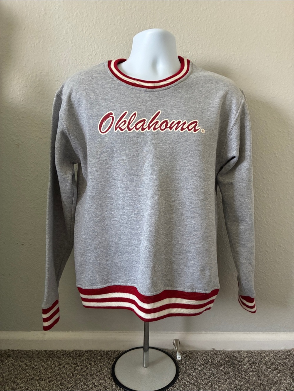 Vintage Oklahoma Heather Gray Sweatshirt Red White Trim Small College Crewneck